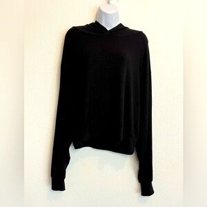 Beyond Yoga Women's Black So Chic Cropped Ribbed Hoodie Size Medium